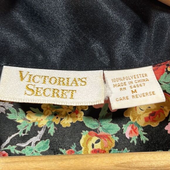 Victoria’s Secret Vintage Gold label floral button up pajama shirt - Picture 2 of 6